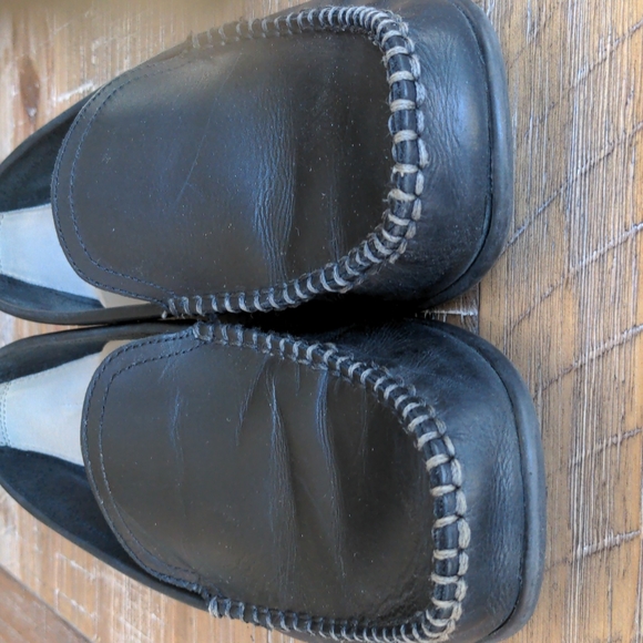 FRYE AND COMPANY LEWIS VENETIAN BLACK LEATHER LOAFER - Picture 5 of 10